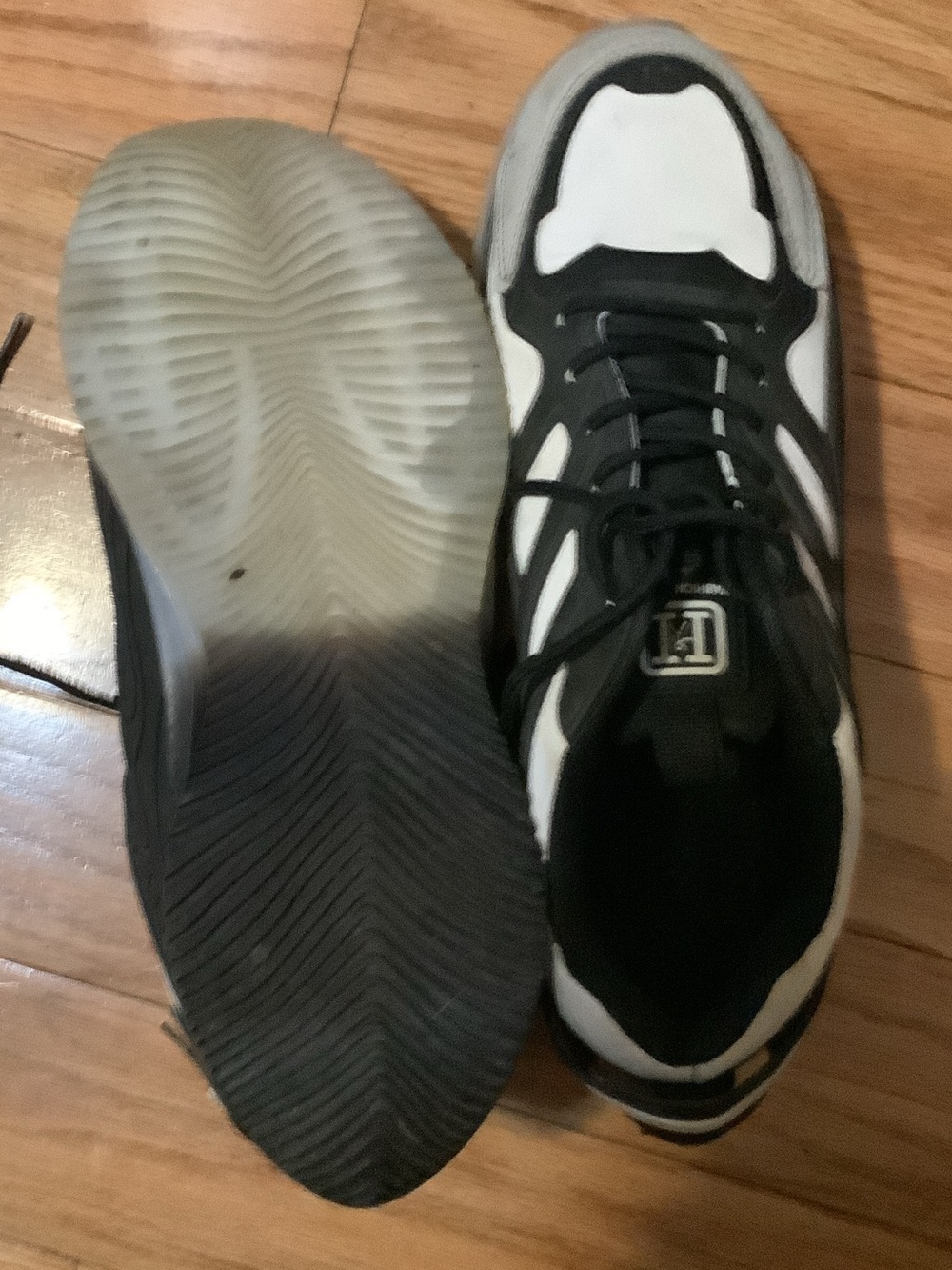 Men's Black & White Athletic Sneakers - Unbranded - Picture 4 of 4
